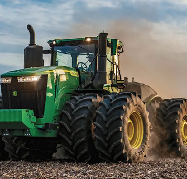 Трактор John Deere - Новости сельского хозяйства Беларуси